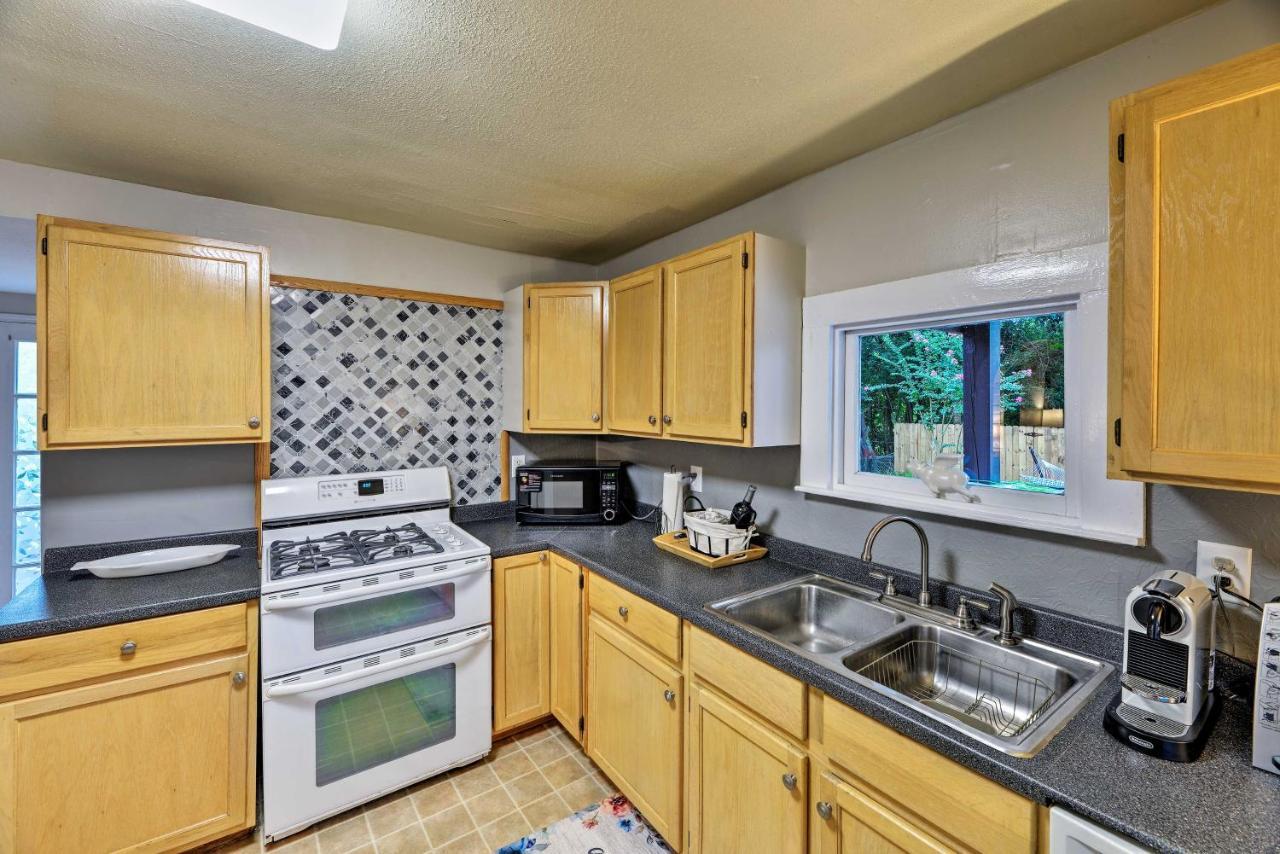 New Bern Home With Yard, Grill And Walkable Location Exterior foto